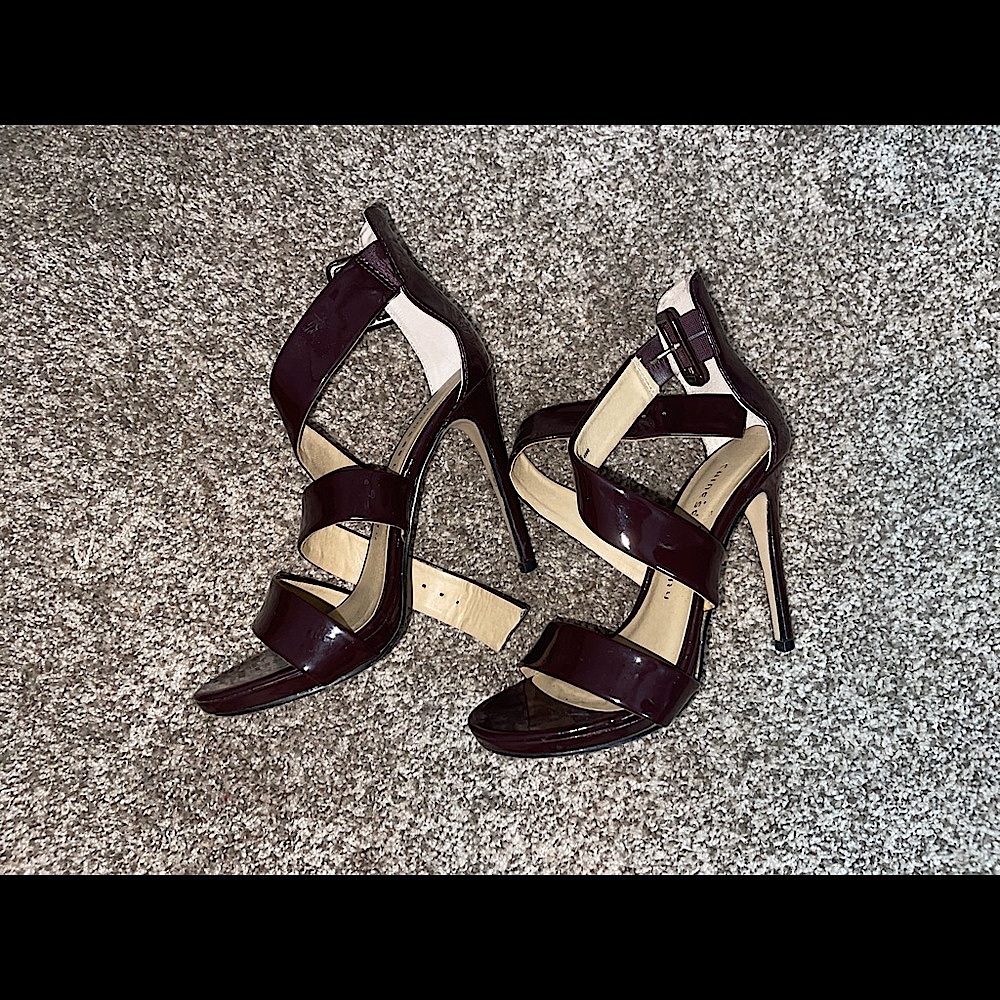 Chinese laundry wrap burgundy heels 6.5